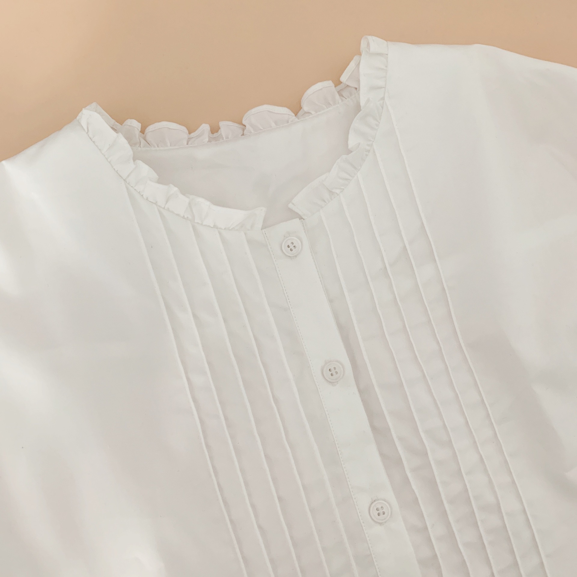 Design Sense Loose Western Style Stand Collar Ruffled Pleated White Shirt For Women - Image 3